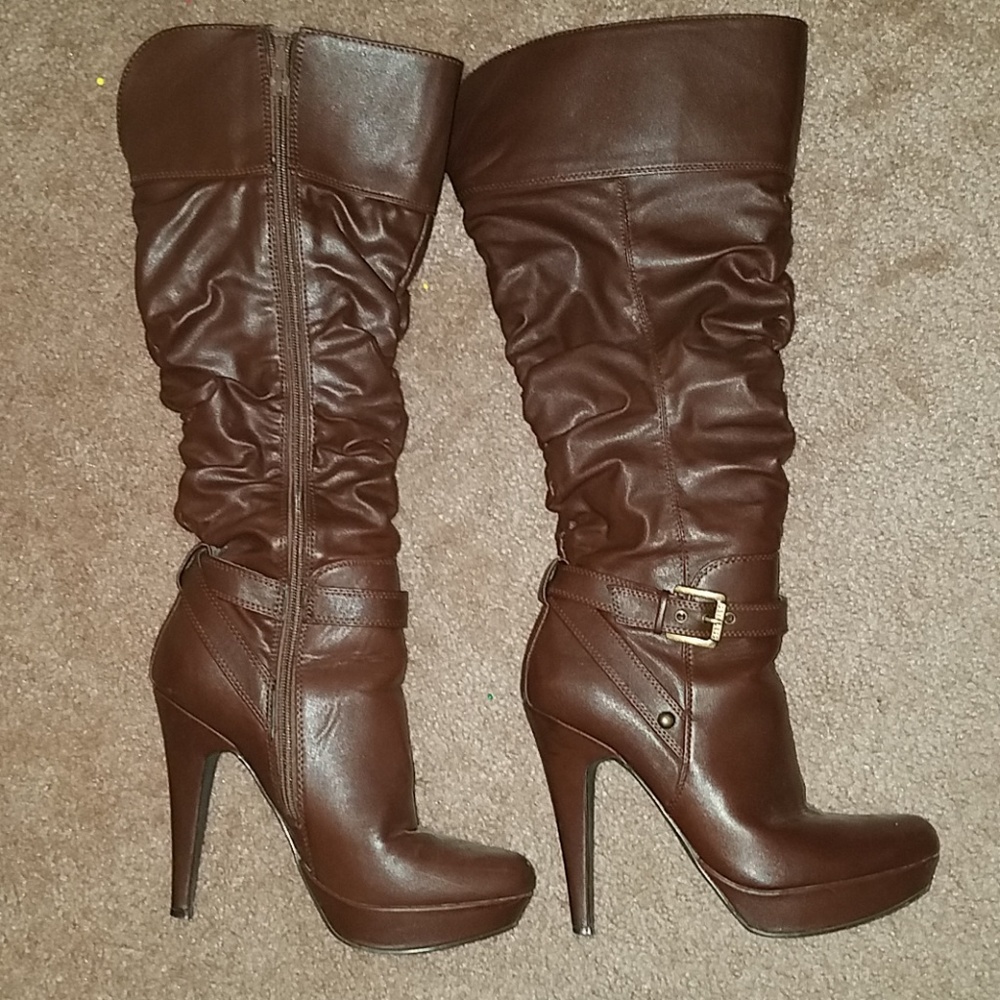 Guess Dorbii Platform Ruched Boots 7.5 Brown